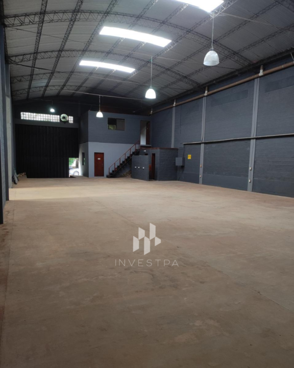 En Alquiler - Amplio depósito de 720m2